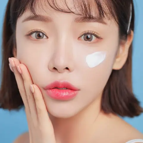 Kem Dưỡng Trắng Da Mặt Vaseline Có Bôi Lên Mặt Được Không? Kem Dưỡng Trắng Da Mặt Vaseline Có Bôi Lên Mặt Được Không?
