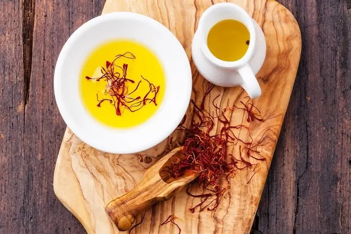 Bà Bầu Uống Saffron (nhụy Hoa Nghệ Tây) Được Không? Lợi Ích Và Lưu Ý