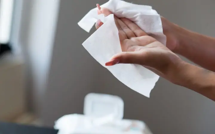 Top 10+ Loại Khăn Ướt Tốt Nhất Cho Trẻ Sơ Sinh An Toàn, Lành Tính
