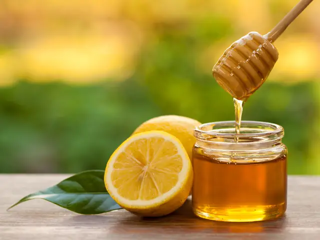 Cách Đắp Mặt Nạ Mật Ong Với Chanh: Công Dụng, Cách Làm Và Lưu Ý Hiệu Quả