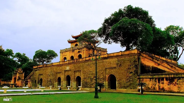 Giải Mã Chi Tiết Bài Thơ Đế Hệ Thi Dùng Để Đặt Tên Hoàng Tộc Của Vua Minh Mạng