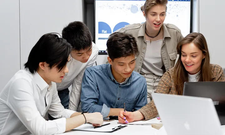 Hướng Dẫn Cách Đặt Tên Giải Thưởng Cho Nhân Viên Ý Nghĩa Và Độc Đáo Hướng Dẫn Cách Đặt Tên Giải Thưởng Cho Nhân Viên Ý Nghĩa Và Độc Đáo