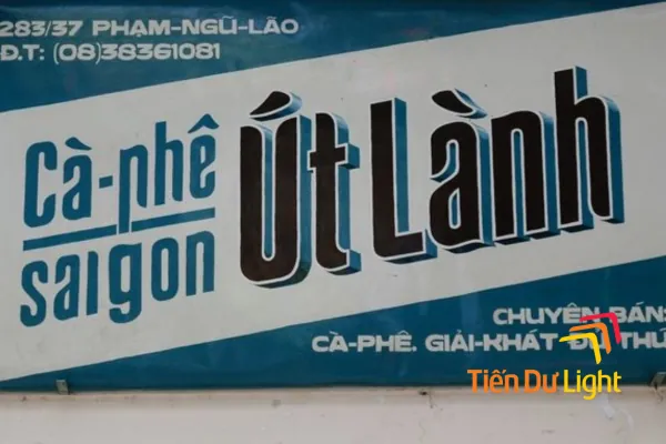 Hướng Dẫn Cách Đặt Tên Bảng Hiệu Ý Nghĩa, Thu Hút Và Hợp Phong Thủy Cho Cửa Hàng Năm 2026 Hướng Dẫn Cách Đặt Tên Bảng Hiệu Ý Nghĩa, Thu Hút Và Hợp Phong Thủy Cho Cửa Hàng Năm 2026