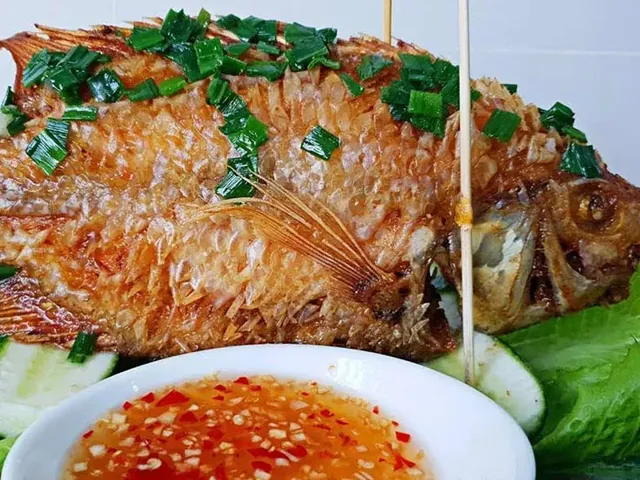 Xe Táo Quân Lội Vạc Dầu (cá Chép Chiên Giòn) Xe Táo Quân Lội Vạc Dầu (cá Chép Chiên Giòn)