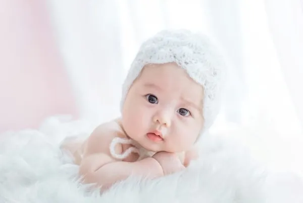 Đặt Tên Cho Con Hợp Tuổi Bố Mẹ: Cẩm Nang Phong Thủy, Ngũ Hành Và Gợi Ý Tên Hay Nhất