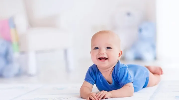 Vương Thiên Phúc Lành – Mong Cuộc Đời Con Luôn Gặp Nhiều Bình An Và May Mắn