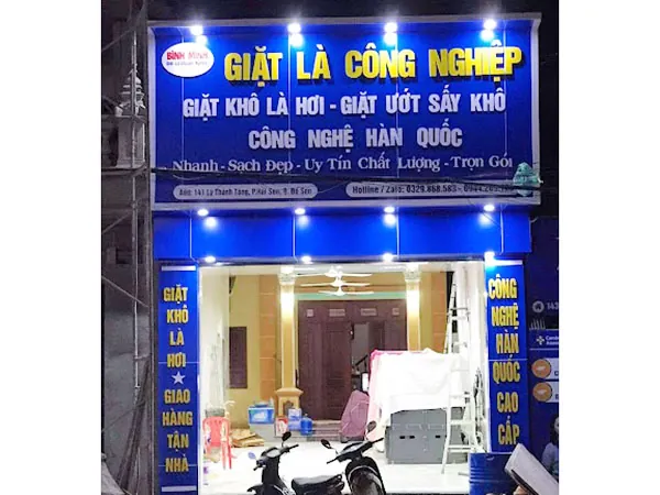 Những Nội Dung Bắt Buộc Phải Có Trên Bảng Hiệu Tiệm Giặt Ủi