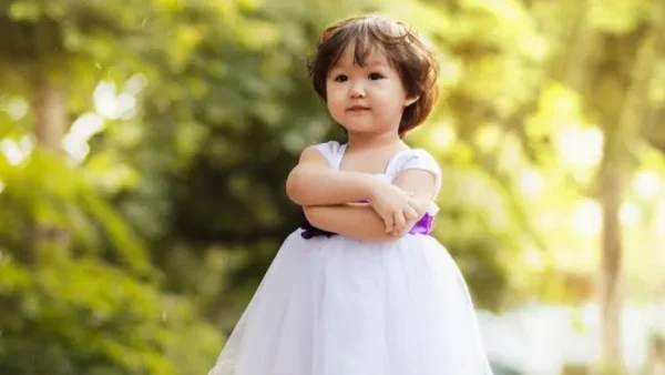Đặt Tên Con Có Tên Đệm Là Khánh: Gợi Ý 100+ Tên Hay, Ý Nghĩa Và Hợp Phong Thủy Cho Bé Trai, Bé Gái