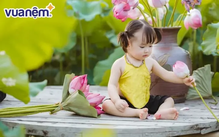 Đặt Tên Con Gái Có Chữ Lót Là Khánh: Gợi Ý Tên Hay, Ý Nghĩa Và Hợp Mệnh