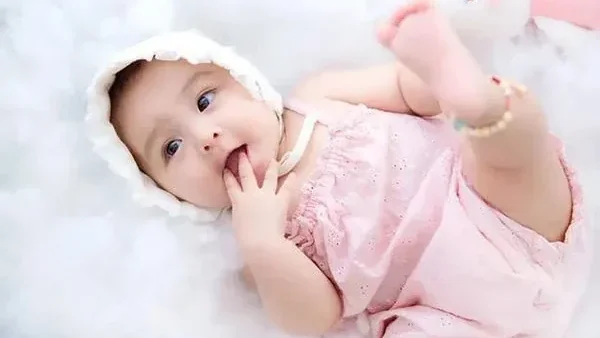 1001+ Tên Con Gái Đầu Lòng Hay, Ý Nghĩa Và Hợp Phong Thủy Giúp Mang Lại Bình An, Tài Lộc