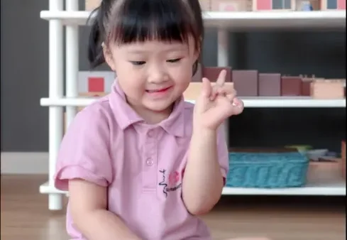 Đặt Tên Con Gái Đẹp Nhất 2026: Gợi Ý Tên Hay, Ý Nghĩa & Hợp Phong Thủy Cho Bé Gái