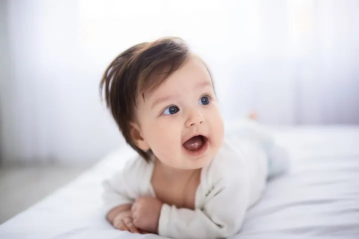 Các Tiêu Chí Quan Trọng Khi Kết Hợp Tên Đệm Khánh Với Tên Chính Cho Bé Gái