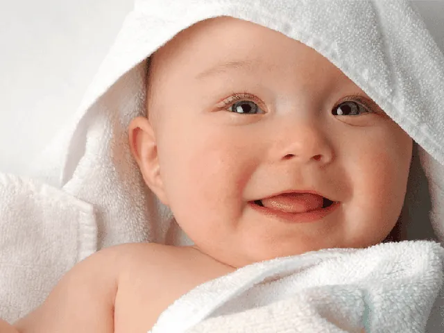 Mặt Trời Rực Rỡ Mang Nguồn Năng Lượng Ấm Áp Cho Trẻ Mặt Trời Rực Rỡ Mang Nguồn Năng Lượng Ấm Áp Cho Trẻ