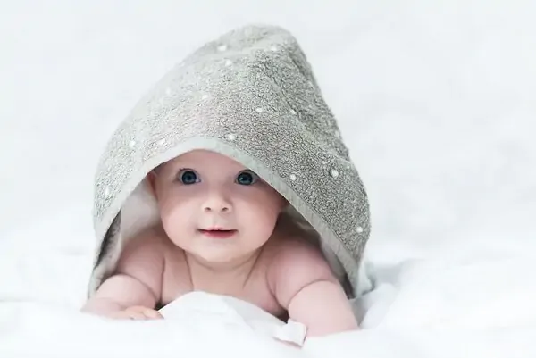 Gợi Ý Danh Sách Tên Mệnh Kim Cho Bé Gái Dịu Dàng Và Đài Cát Gợi Ý Danh Sách Tên Mệnh Kim Cho Bé Gái Dịu Dàng Và Đài Cát