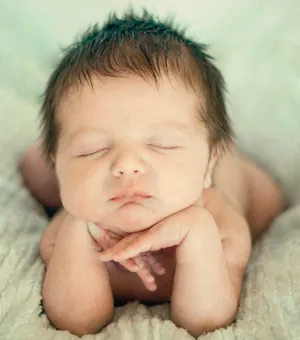 Em Bé Trai Tuổi Quý Tỵ Kháu Khỉnh, Đáng Yêu. Em Bé Trai Tuổi Quý Tỵ Kháu Khỉnh, Đáng Yêu.