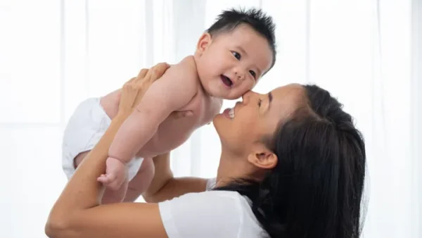 Có Nên Đặt Tên Con Trùng Tên Bố Mẹ Hoặc Người Thân Trong Gia Đình Không?