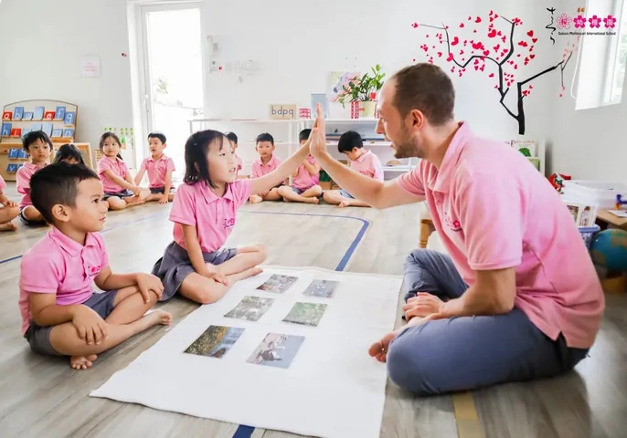 Môi Trường Giáo Dục Hiện Đại Hỗ Trợ Sự Phát Triển Toàn Diện Của Trẻ Môi Trường Giáo Dục Hiện Đại Hỗ Trợ Sự Phát Triển Toàn Diện Của Trẻ