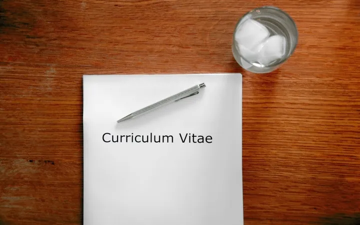 Hướng Dẫn Cách Đặt Tên File CV Chuẩn Chỉnh Và Chuyên Nghiệp Giúp Ghi Điểm Với Nhà Tuyển Dụng Hướng Dẫn Cách Đặt Tên File CV Chuẩn Chỉnh Và Chuyên Nghiệp Giúp Ghi Điểm Với Nhà Tuyển Dụng