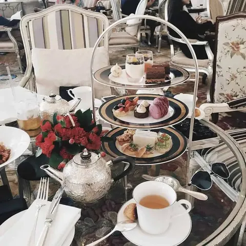 Cách Đặt Tên Quán Bằng Tiếng Anh: Gợi Ý Mẫu Tiêu Biểu Và Bí Quyết Lựa Chọn Sáng Tạo