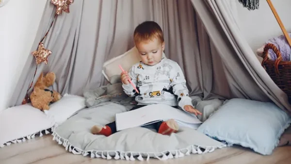 Hướng Dẫn Đặt Tên Theo Tháng Sinh Cho Con Giúp Thu Hút Tài Lộc Và May Mắn