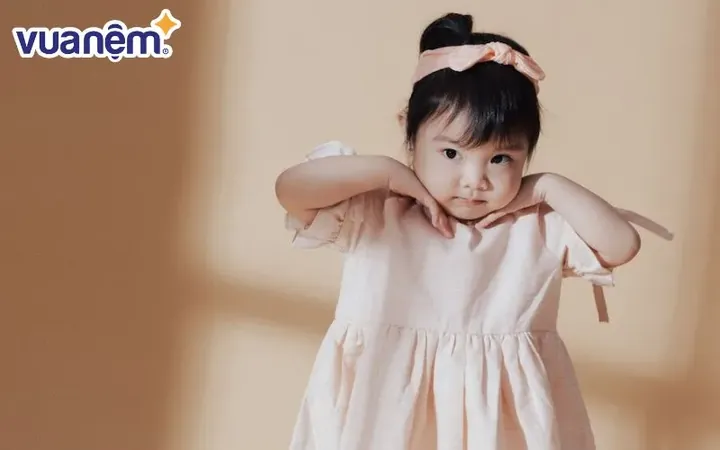 Ý Nghĩa Tên Thư Là Gì? Gợi Ý 50+ Tên Đệm, Biệt Danh Và Chữ Ký Đẹp Cho Bé