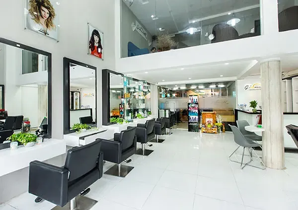 Làm Thế Nào Để Đảm Bảo Tên Salon Tóc Ngắn Gọn, Dễ Phát Âm Và Không Bị Nhầm Lẫn?