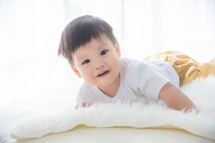 Hài Đặt Tên Cho Con: Tuyển Tập Tiểu Phẩm Hài Hước Và Những Tình Huống "dở Khóc Dở Cười" Hài Đặt Tên Cho Con: Tuyển Tập Tiểu Phẩm Hài Hước Và Những Tình Huống "dở Khóc Dở Cười"