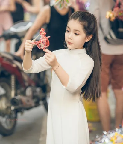Vương Bảo Ngọc Vương Bảo Ngọc