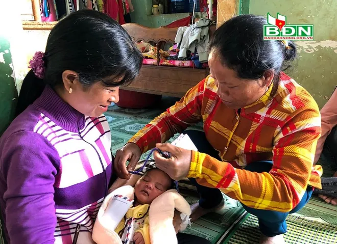 Lễ Đặt Tên Cho Con Là Gì? Ý Nghĩa Và Hướng Dẫn Nghi Thức Thực Hiện Chuẩn Nhất Lễ Đặt Tên Cho Con Là Gì? Ý Nghĩa Và Hướng Dẫn Nghi Thức Thực Hiện Chuẩn Nhất