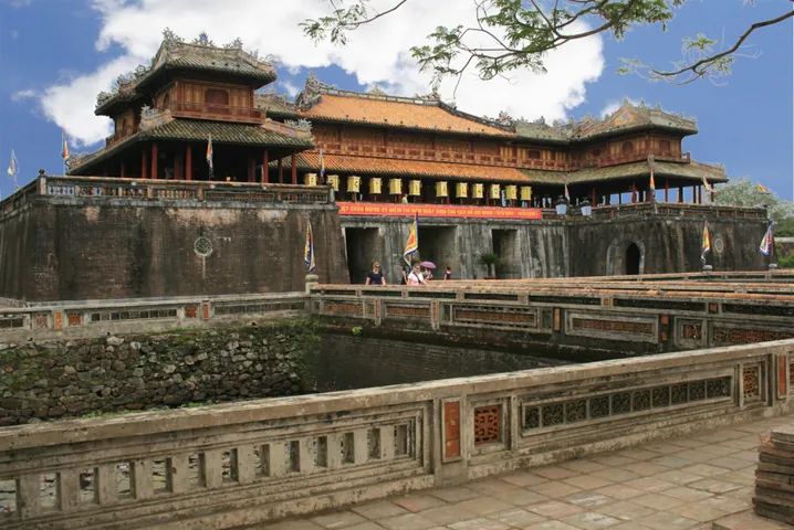Sự Khác Biệt Giữa Quốc Hiệu "việt Nam" Dưới Thời Gia Long Và Các Tên Gọi Trước Đó Là Gì? Sự Khác Biệt Giữa Quốc Hiệu "việt Nam" Dưới Thời Gia Long Và Các Tên Gọi Trước Đó Là Gì?