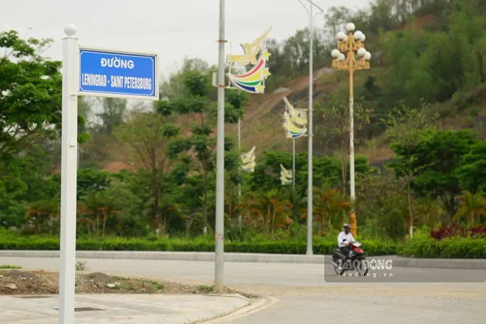 Ý Nghĩa Của Việc Đặt Tên Đường Phố Là Gì Trong Đời Sống Văn Hóa Đô Thị Hiện Đại? Ý Nghĩa Của Việc Đặt Tên Đường Phố Là Gì Trong Đời Sống Văn Hóa Đô Thị Hiện Đại?