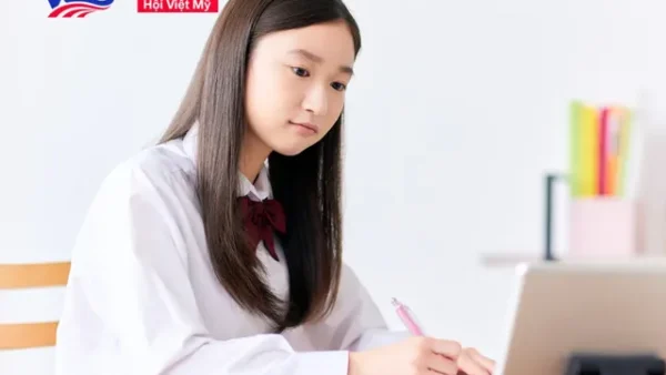 Ý Nghĩa Tên Alexa Là Gì? Nguồn Gốc, Đặc Điểm Và Các Biến Thể Phổ Bến Cho Bé Gái