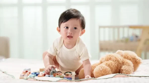 Ý Nghĩa Tên Anh Em Thân Thiết Là Gì? Giải Mã Tình Cảm Và Gợi Ý Đặt Tên Đẹp
