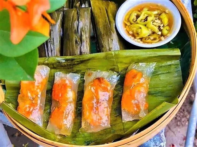 Nguồn Gốc Và Hành Trình Lịch Sử Của Bánh Bột Lọc Từ Cung Đình Đến Dân Gian Nguồn Gốc Và Hành Trình Lịch Sử Của Bánh Bột Lọc Từ Cung Đình Đến Dân Gian