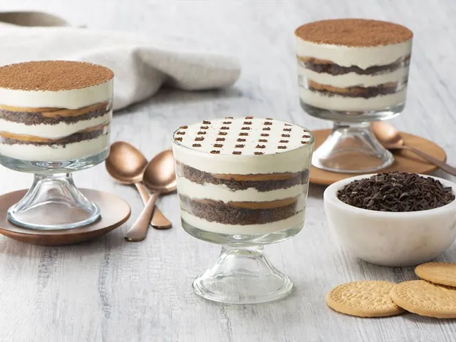 Ý Nghĩa Biểu Tượng Của Bánh Tiramisu Trong Tình Yêu Là Gì?