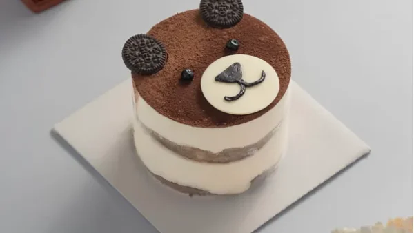 Tiramisu Là Gì? Giải Mã Ý Nghĩa Và Nguồn Gốc Thật Sự Của Chiếc Bánh Ngọt Đến Từ Nước Ý