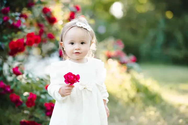 Ý Nghĩa Tên Bích Linh Là Gì? Giải Mã Chi Tiết Và Gợi Ý Tên Đệm Hay Nhất
