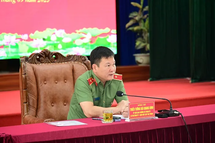 Chữ Đệm "quang" Có Ý Nghĩa Gì?
