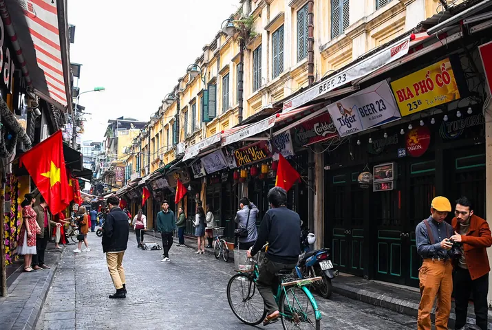 Tại Sao Tên Các Con Phố Cổ Thường Bắt Đầu Bằng Chữ "hàng"?