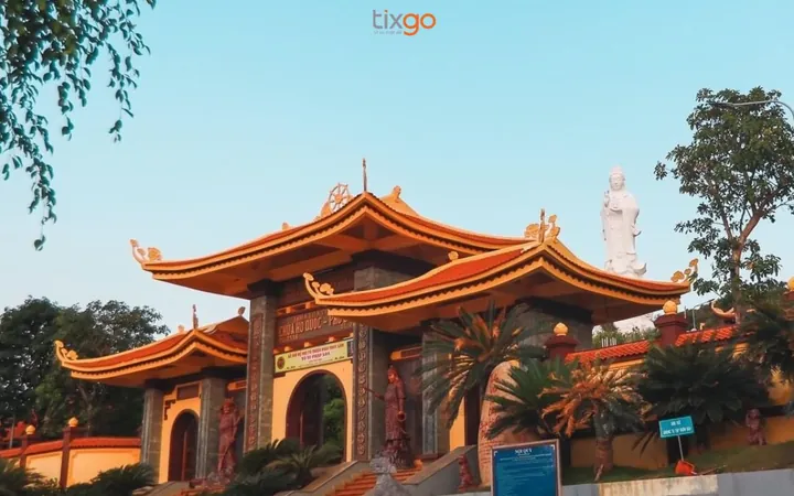 Quy Định Về Trang Phục Và Cách Ứng Xử Khi Vào Chùa Là Gì? Quy Định Về Trang Phục Và Cách Ứng Xử Khi Vào Chùa Là Gì?