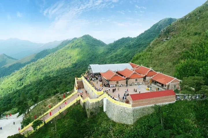 Tên Chữ Vân Yên Và Thắng Nghiêm Tự Mang Tầng Nghĩa Gì? Tên Chữ Vân Yên Và Thắng Nghiêm Tự Mang Tầng Nghĩa Gì?
