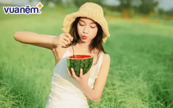 Người Tên Nhã Uyên Luôn Biết Cách Ứng Xử Khéo Léo Trong Các Mối Quan Hệ