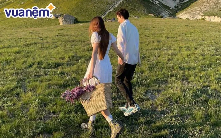 Ý Nghĩa Tên Quỳnh Như Là Gì? Khám Phá Phong Thủy, Tính Cách Và Vận Mệnh