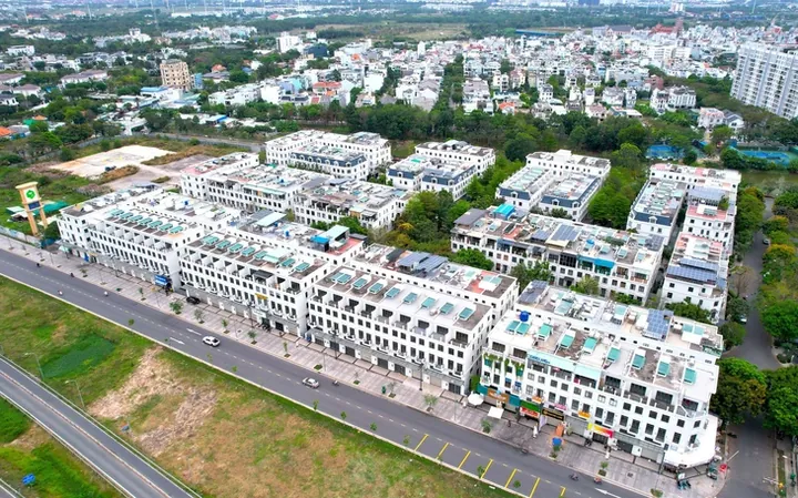 Dự Án Đã Được Gỡ Vướng Pháp Lý Và Cấp Sổ Hồng Ra Sao Trong Giai Đoạn 2025–2026?