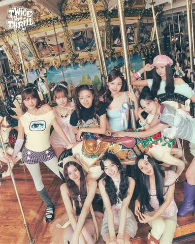 Ý Nghĩa Tên Fandom Twice Là Gì? Khám Phá Nguồn Gốc Tên Gọi ONCE