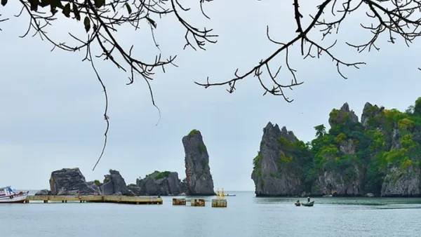Ý Nghĩa Tên Gọi Chùa Hang Hòn Phụ Tử Là Gì? Giai Thoại Và Nguồn Gốc Thắng Cảnh Kiên Giang