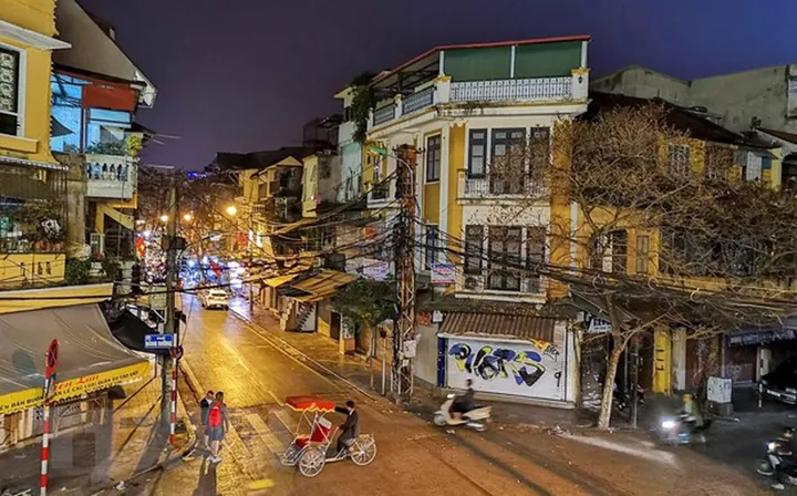 Bối Cảnh Lịch Sử Và Địa Hình Đã Hình Thành Nên Tên Gọi Hoa Lư Như Thế Nào? Bối Cảnh Lịch Sử Và Địa Hình Đã Hình Thành Nên Tên Gọi Hoa Lư Như Thế Nào?