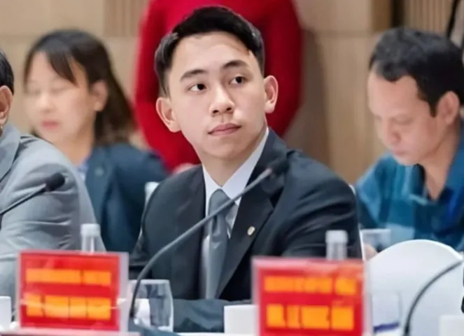 Giải Mã Ý Nghĩa Tên Hà Nhật Minh Chi Tiết: Phong Thủy Và Tương Lai Giải Mã Ý Nghĩa Tên Hà Nhật Minh Chi Tiết: Phong Thủy Và Tương Lai