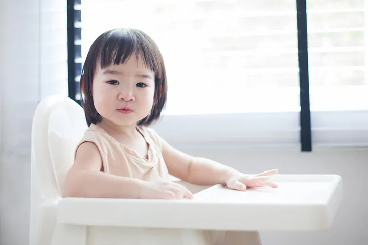 Tiêu Chí Và Lưu Ý Quan Trọng Khi Chọn Tên Lót Cho Con Gái