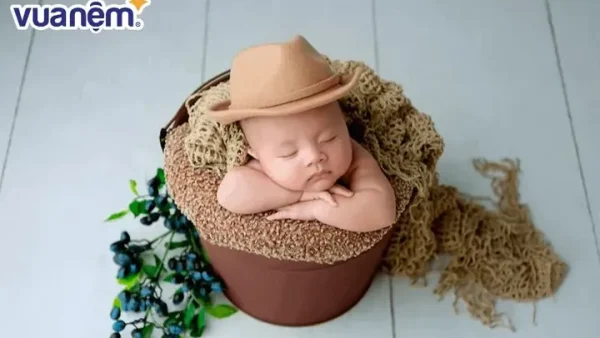 Ý Nghĩa Tên Huỳnh Thiên Phúc: Giải Mã Phước Lành Và Vận Mệnh Chi Tiết